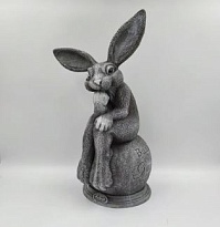Заяц Огюст 22*25*49см серебряный