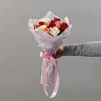 Букет детский "Первые розы"