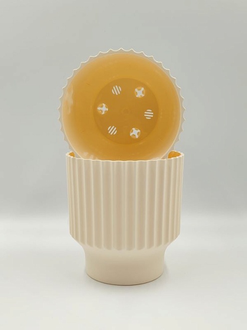 Горшок Аркада d17 h15,5см 2,9л с вкладкой пластик ванильный