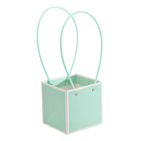 Пакет для цветов 12*12*13см мятный с окантовкой