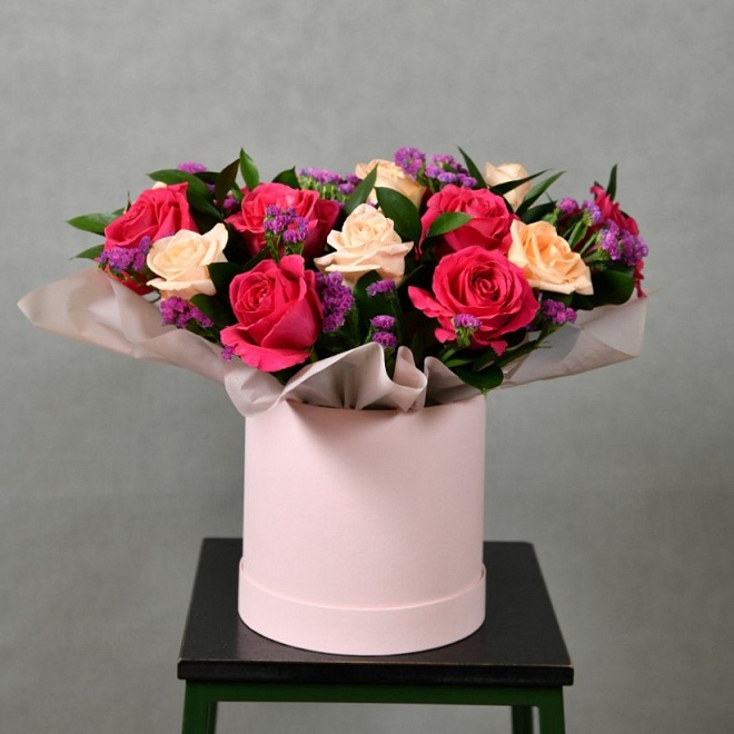 Композиция из роз "Элегантность"