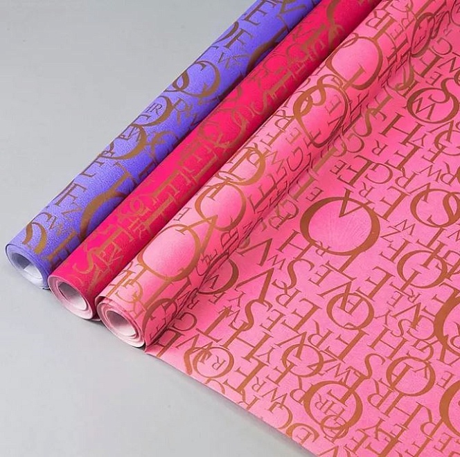 Бумага крафт белая 70см*10м Letters кремовый/золотой