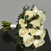 Букет невесты из белых роз