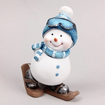 Фигурка декоративная Снеговик на лыжах 15см 