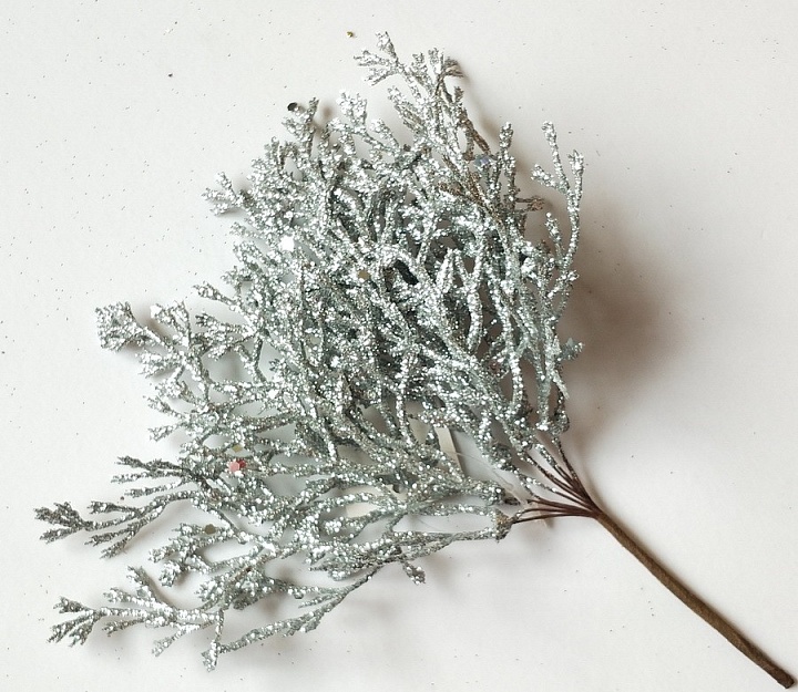Ветка Туи с глиттером на вставке h20см серебряный
