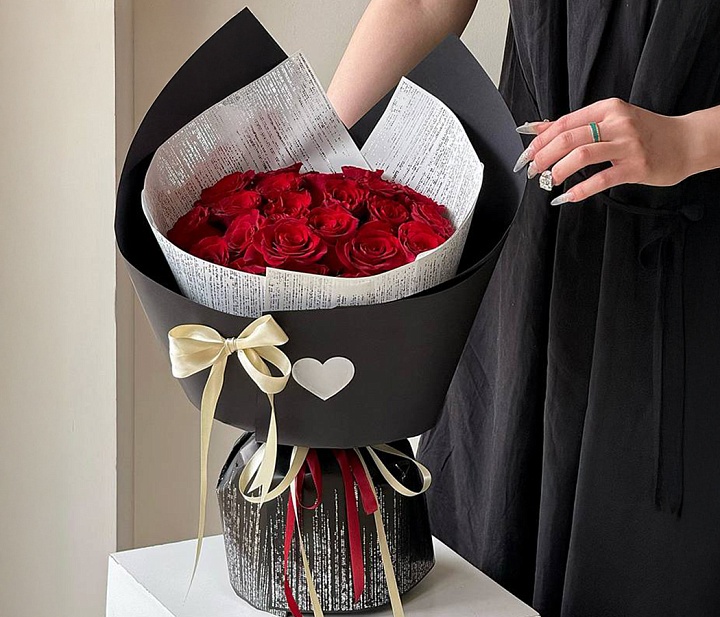 Пленка матовая 57*57см Серебряный дождь 15 листов винный