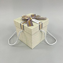 Коробка подарочная 13*13*13см Золотая полоса бежевый