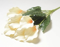 Каллы в букете искусственные 7голов h65см белый