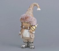 Фигурка декоративная мальчик в пушистой шапочке 17,5см латте