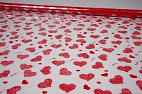 Пленка прозрачная 70см*10м Сердца Love is красный 
